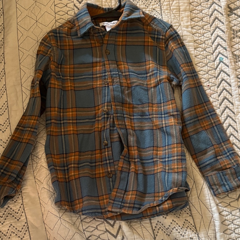 Tommy Bahama Boys Button down shirt | Size 7/8